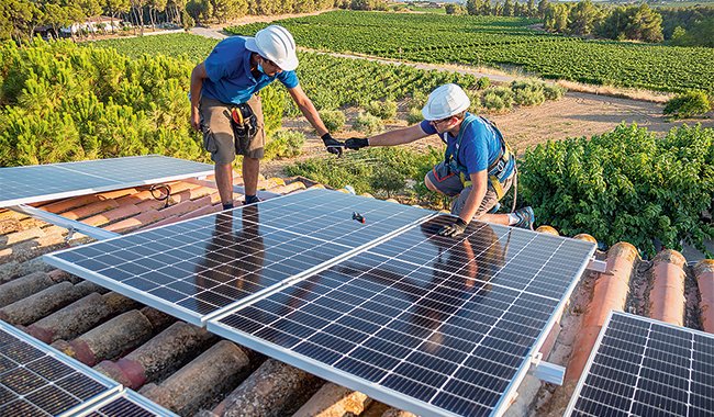 d&eacute;couvrez les aides et subventions disponibles pour votre projet solaire. optimisez l'impact &eacute;cologique et &eacute;conomique de votre installation gr&acirc;ce &agrave; des financements adapt&eacute;s et des conseils personnalis&eacute;s.
