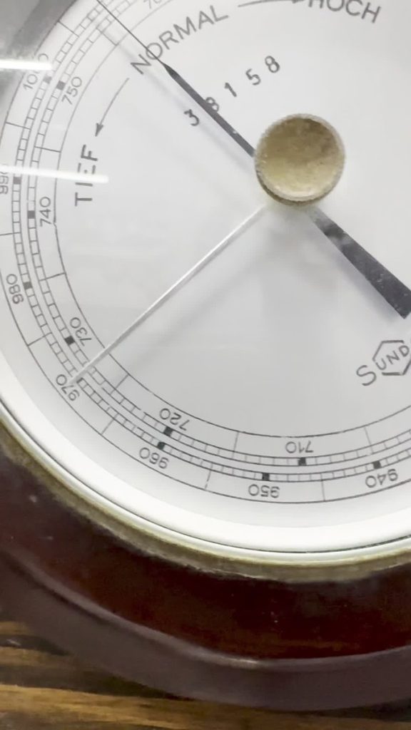 découvrez le baromètre solaire suisse, un outil essentiel pour évaluer le potentiel solaire de la suisse. restez informé sur l'énergie solaire, les tendances et les performances pour optimiser vos projets d'énergie renouvelable.