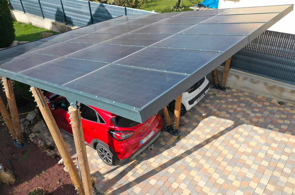 découvrez nos carports solaires, une solution innovante alliant protection de votre véhicule et production d'énergie verte. profitez d'un espace de stationnement pratique tout en contribuant à la transition énergétique. idéaux pour les particuliers et les professionnels, nos carports sont conçus pour s'adapter à tous les espaces extérieurs.