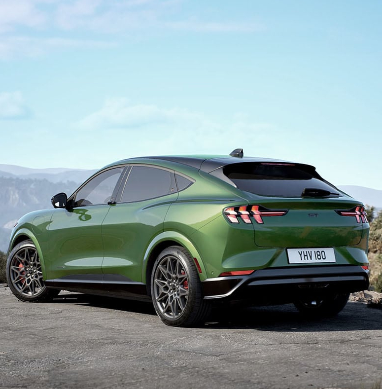 d&eacute;couvrez comment ford et octopus energy s'associent pour vous offrir 3 ans de recharge &agrave; domicile. profitez de solutions durables et innovantes pour recharger votre v&eacute;hicule &eacute;lectrique dans le confort de votre maison.