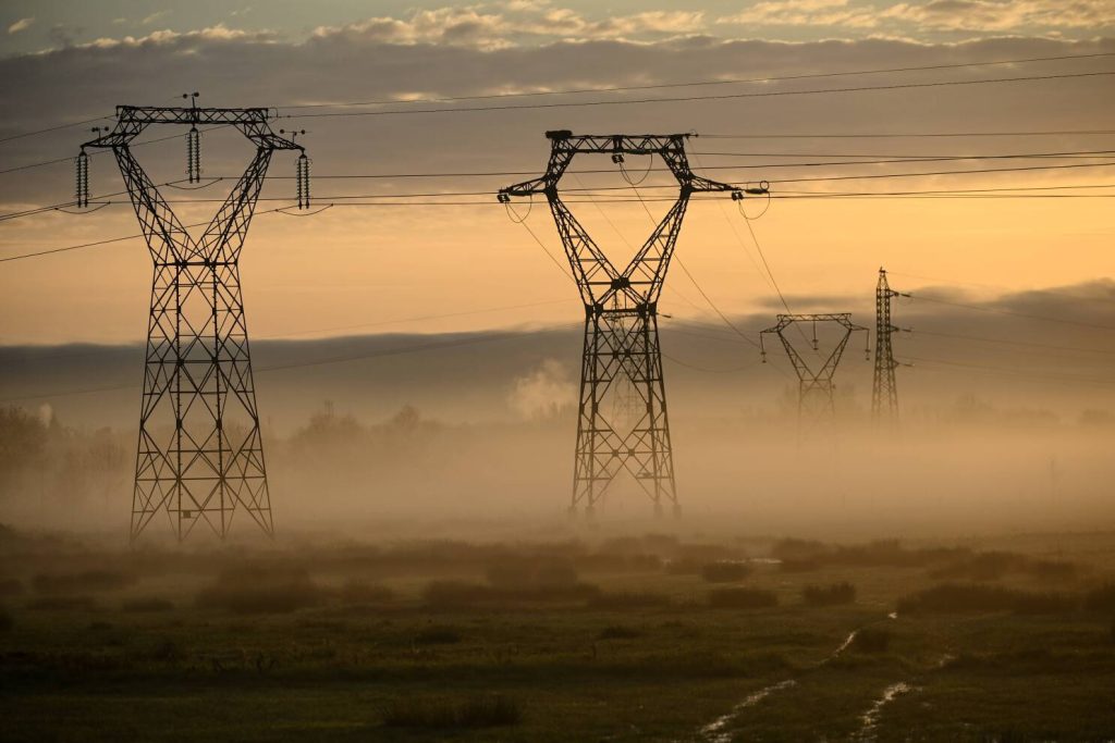découvrez comment la france se dirige vers une électricité entièrement décarbonée d'ici 2024. explorez les initiatives durables, les technologies innovantes et les politiques mises en place pour réduire les émissions de carbone et promouvoir une énergie propre.