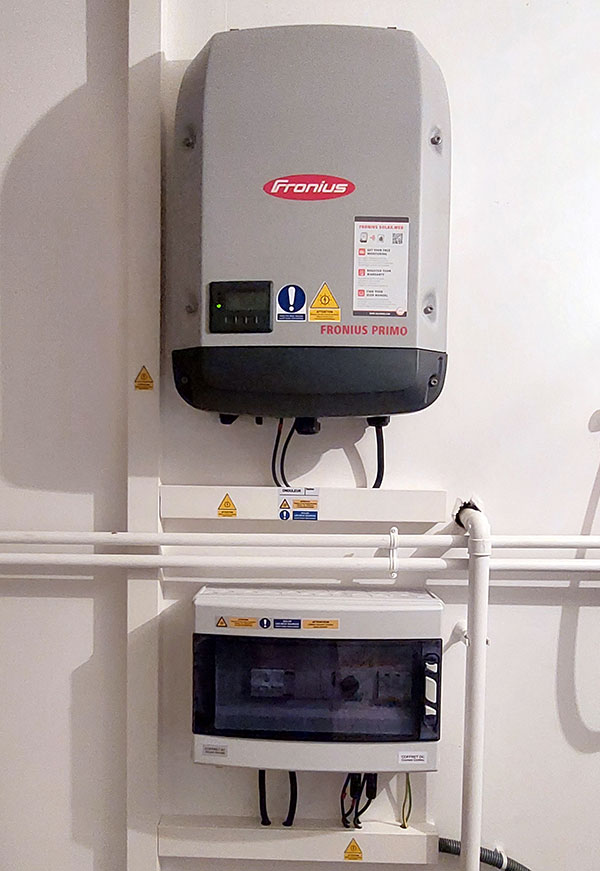 d&eacute;couvrez les cl&eacute;s pour maximiser la rentabilit&eacute; de votre installation de batteries. apprenez comment optimiser votre syst&egrave;me &eacute;nerg&eacute;tique pour r&eacute;duire les co&ucirc;ts et augmenter votre autonomie avec nos conseils pratiques.